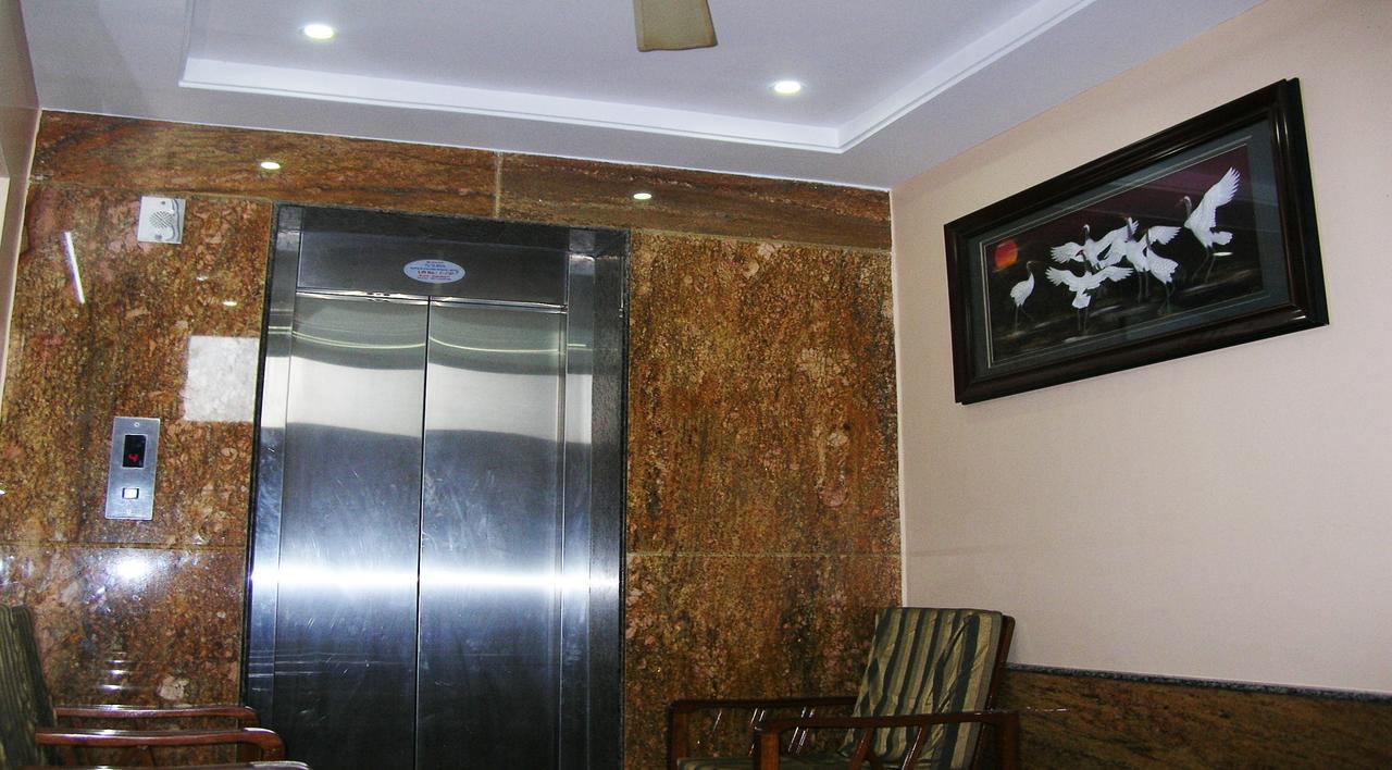Athidhi Residency Hotel Tirupati Buitenkant foto