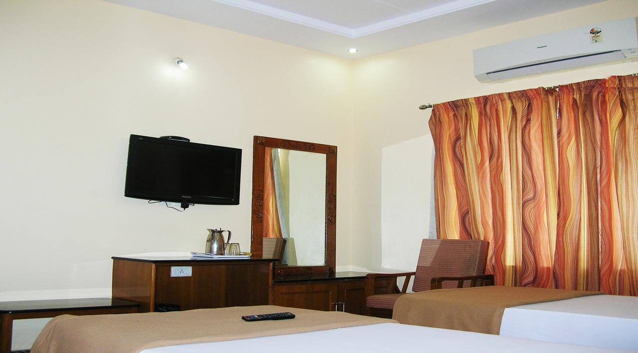 Athidhi Residency Hotel Tirupati Buitenkant foto