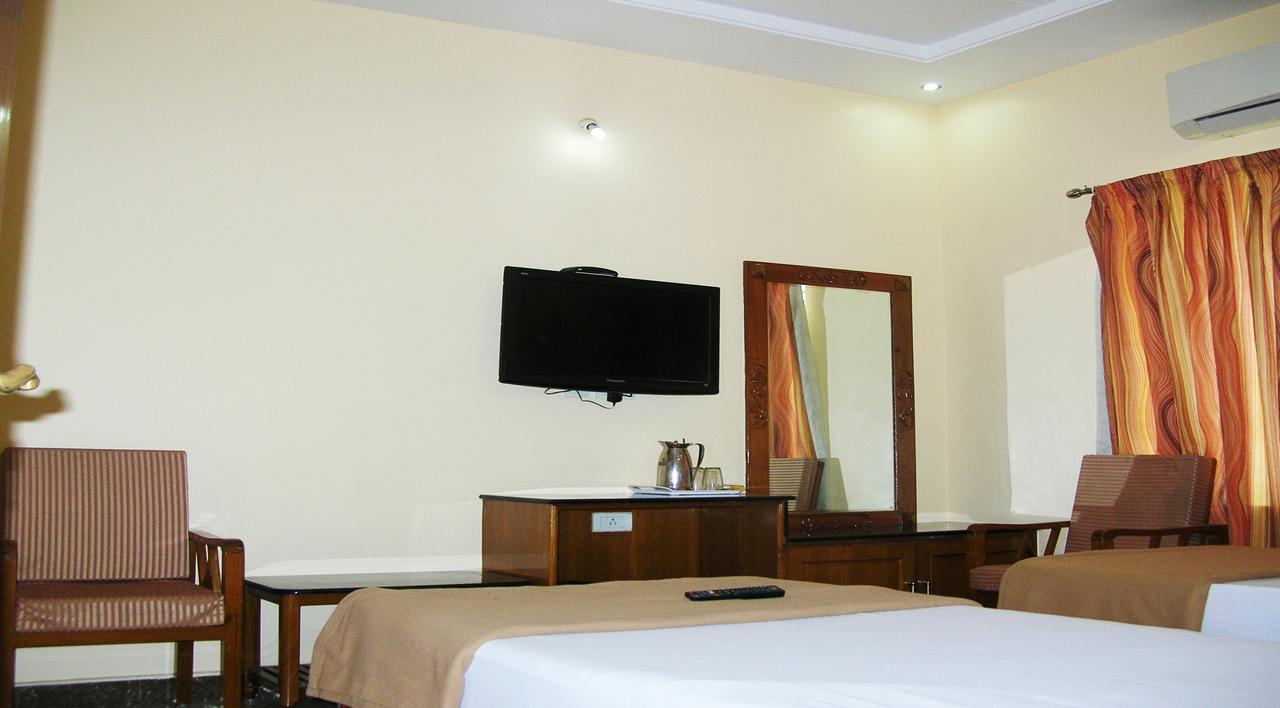 Athidhi Residency Hotel Tirupati Buitenkant foto
