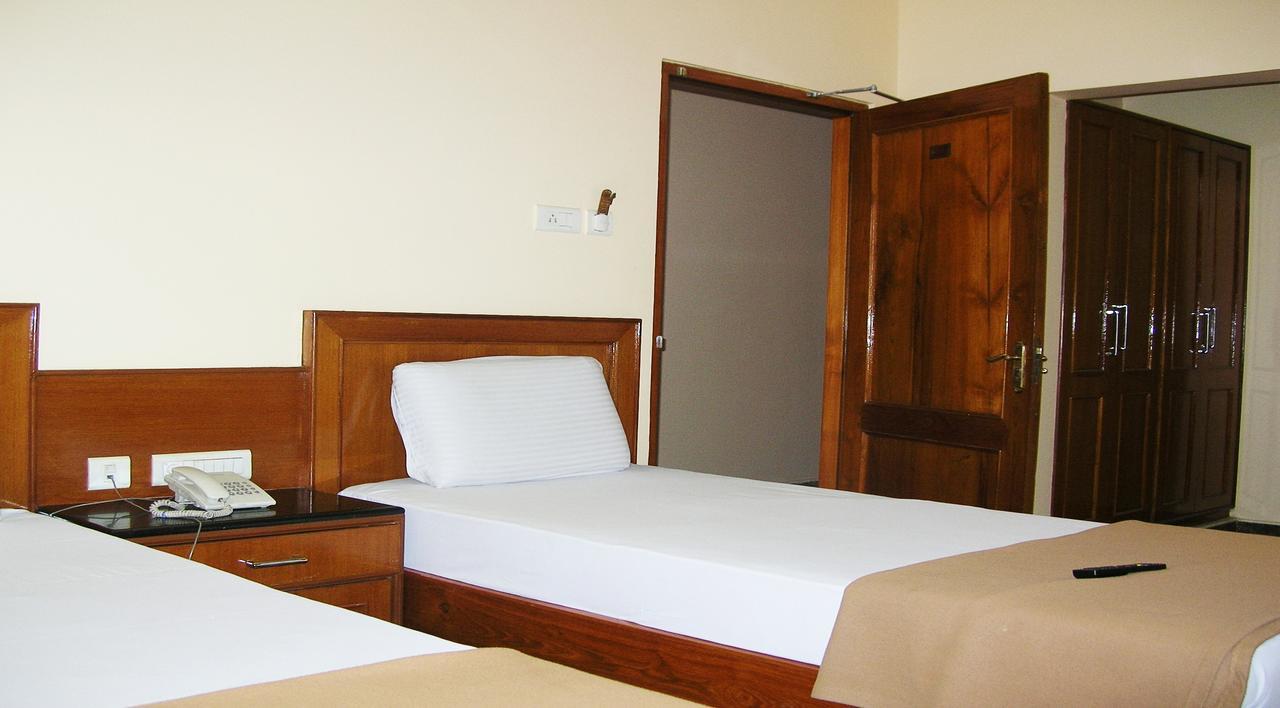 Athidhi Residency Hotel Tirupati Buitenkant foto