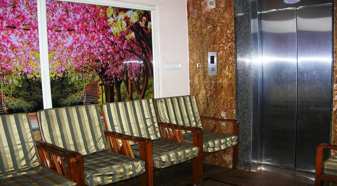 Athidhi Residency Hotel Tirupati Buitenkant foto