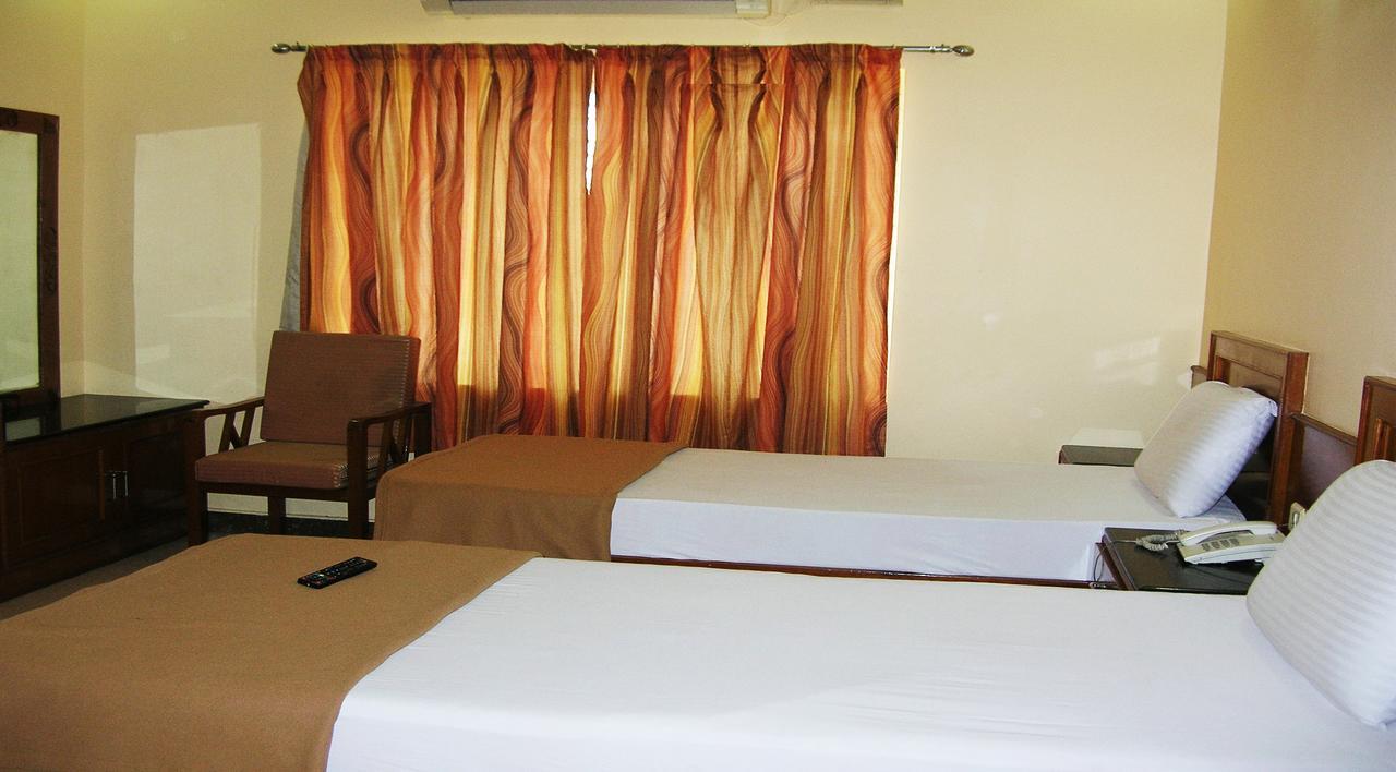 Athidhi Residency Hotel Tirupati Buitenkant foto