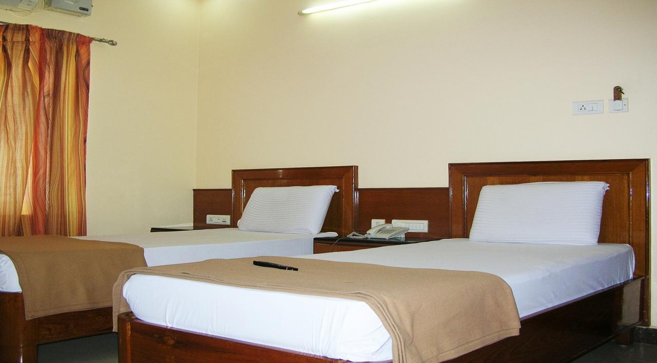 Athidhi Residency Hotel Tirupati Buitenkant foto