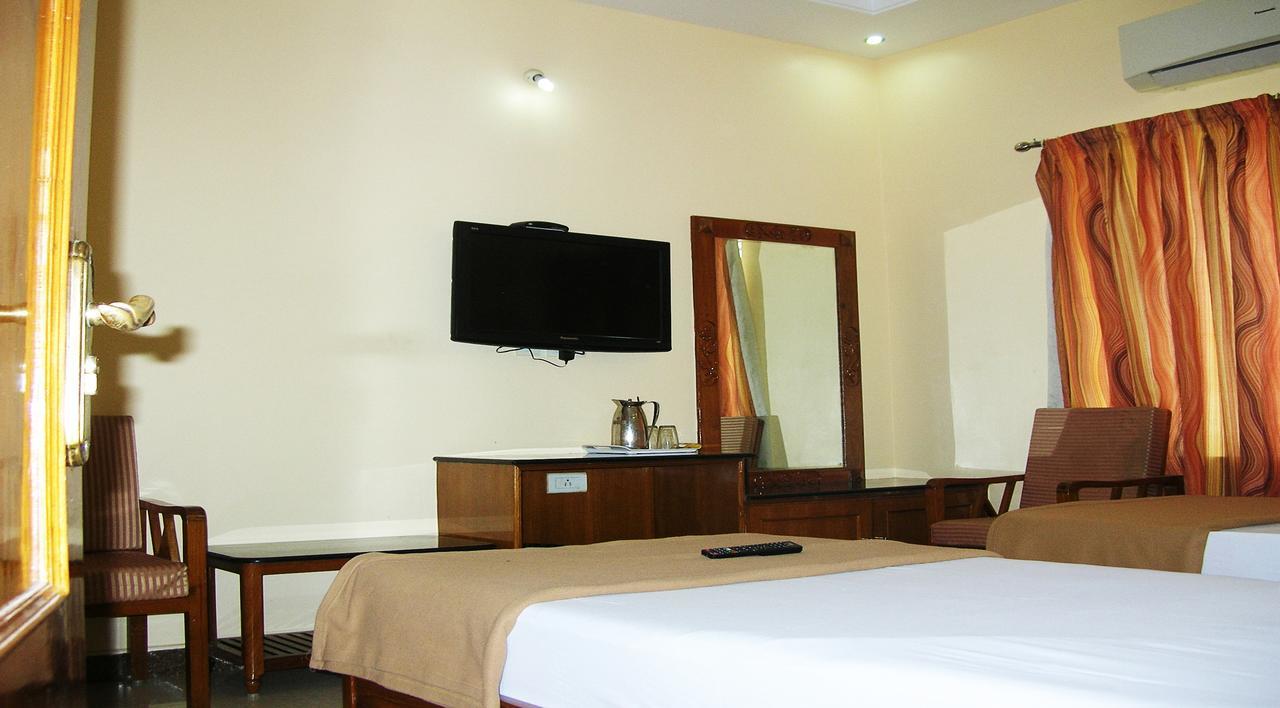 Athidhi Residency Hotel Tirupati Buitenkant foto