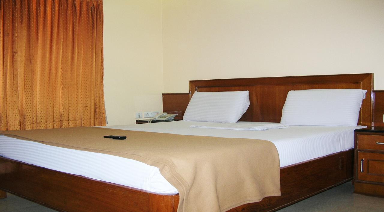 Athidhi Residency Hotel Tirupati Buitenkant foto